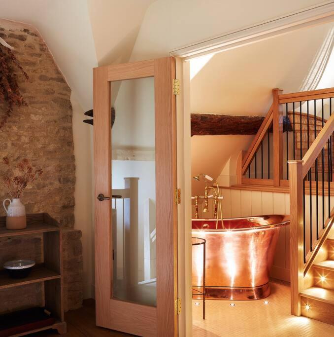 Dawn At The Sun Inn Felmersham, Our Signature Duplex Suite Sharnbrook Dış mekan fotoğraf